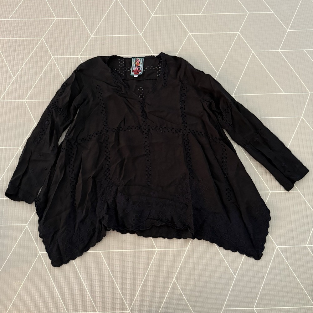 Johnny Was Black‎ Tunic Size PXS Eyelet Embroidered Handkerchief Long Sleeve